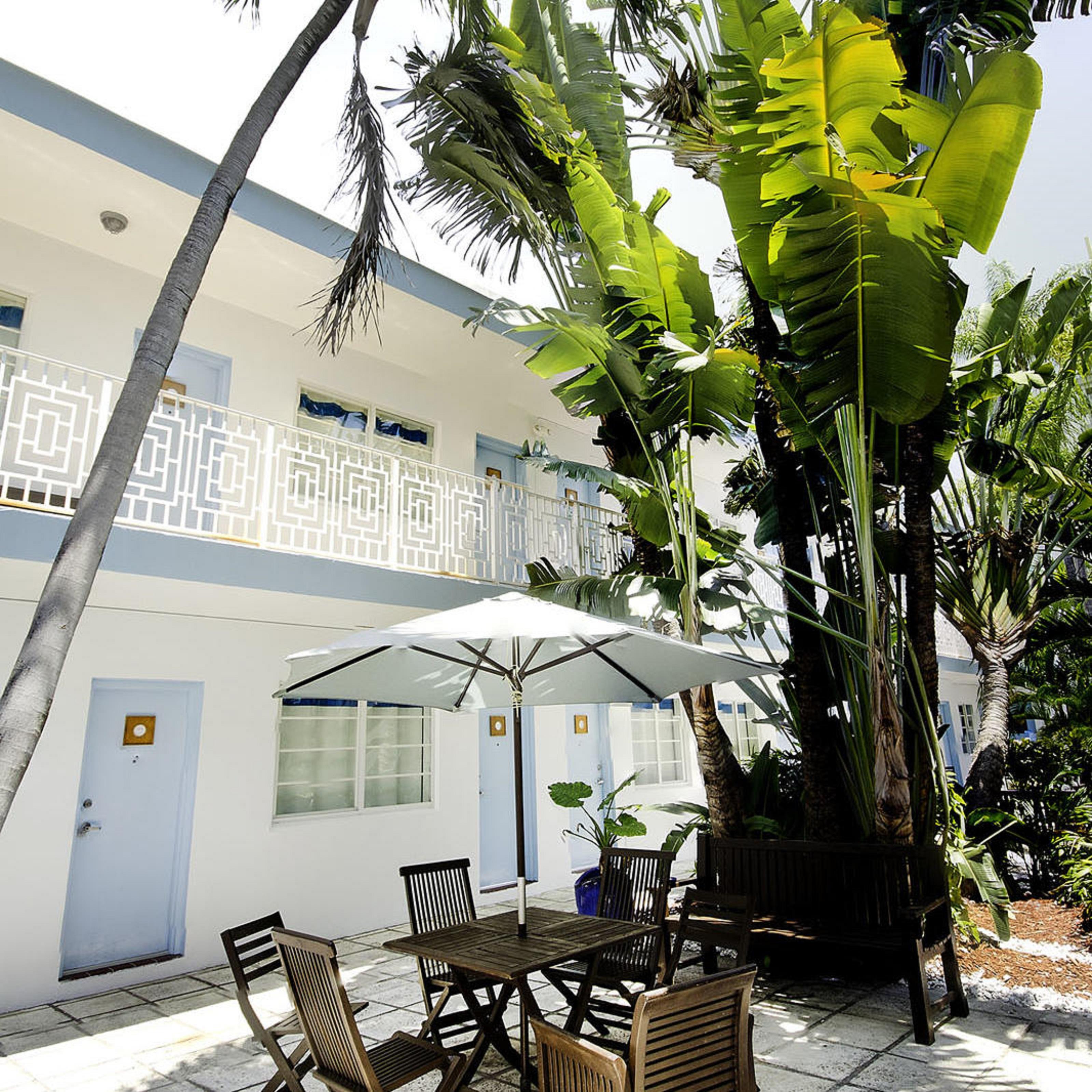 Aqua Hotel & Suites Маями Бийч Екстериор снимка