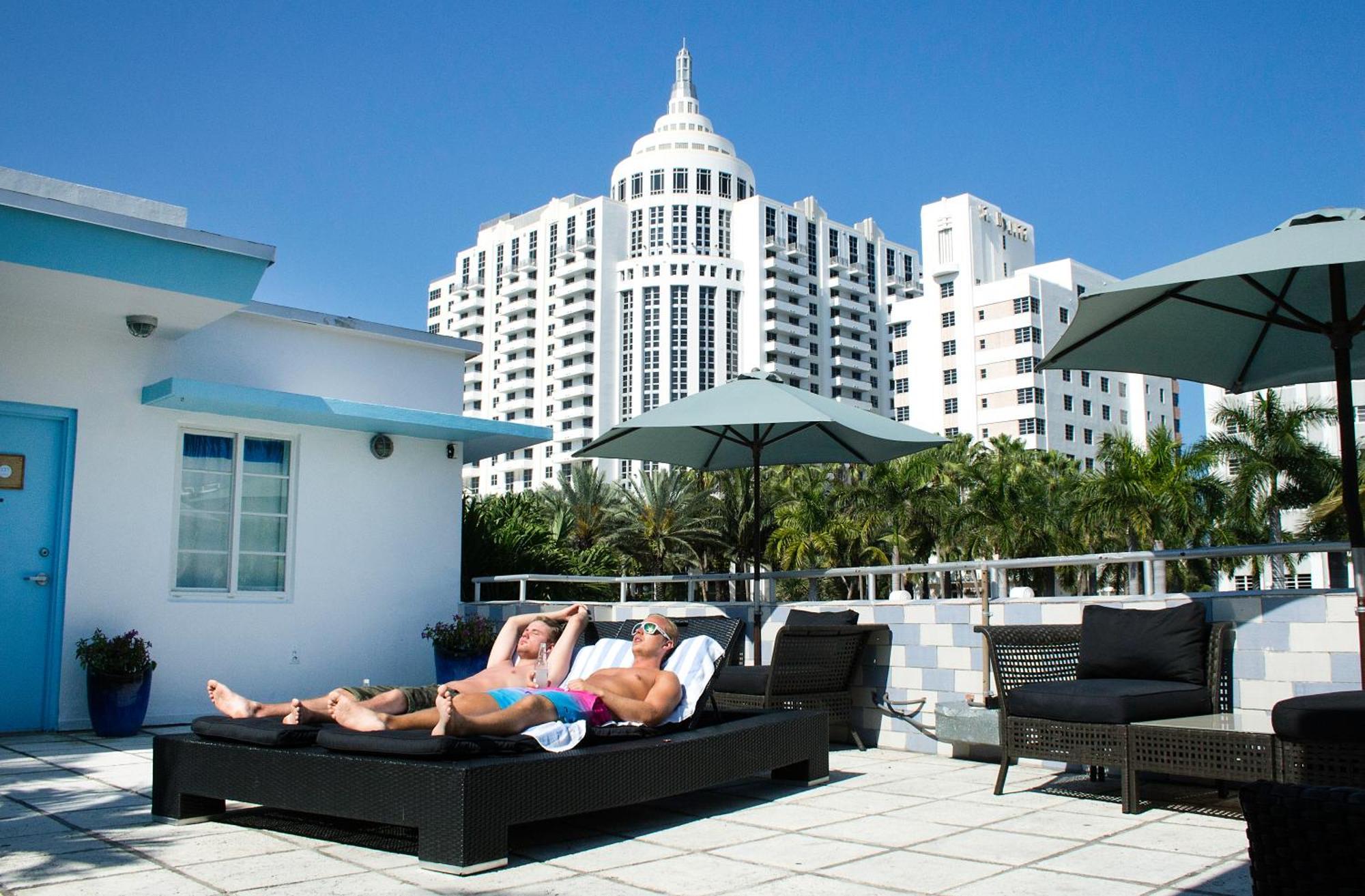 Aqua Hotel & Suites Маями Бийч Екстериор снимка